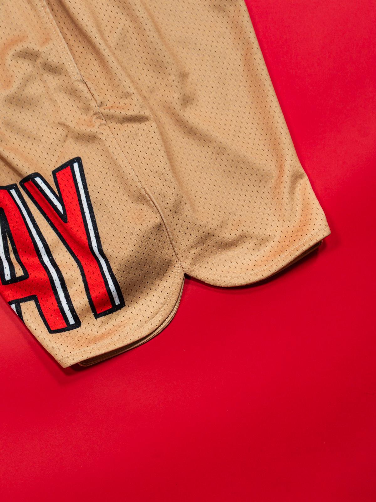 Happiness Club Short